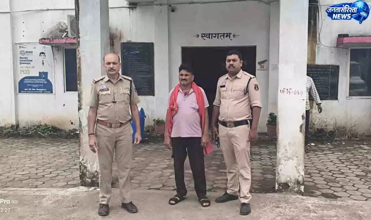 कोयला हेराफेरी मामले में तीन माह से फरार आरोपी गिरफ्तार कोयला हेराफेरी मामले में तीन माह से फरार आरोपी गिरफ्तार