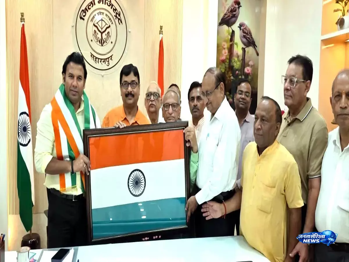 स्वतंत्रता दिवस से पहले व्यापार मंडल की देशभक्ति पहल स्वतंत्रता दिवस से पहले व्यापार मंडल की देशभक्ति पहल