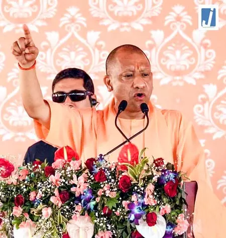 योगी सरकार में राजस्व वादों के त्वरित निस्तारण को मिली रफ्तार, लाखों मामलों का हुआ निपटारा योगी सरकार में राजस्व वादों के त्वरित निस्तारण को मिली रफ्तार, लाखों मामलों का हुआ निपटारा