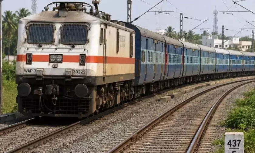 Andhra: ओंगोल-गुंटूर कनेक्टिविटी को बेहतर बनाने के लिए नई रेल लाइनों का प्रस्ताव Andhra: ओंगोल-गुंटूर कनेक्टिविटी को बेहतर बनाने के लिए नई रेल लाइनों का प्रस्ताव