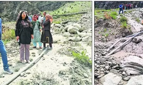Himachal: लाहौल-स्पीति में अचानक आई बाढ़ से भारी तबाही Himachal: लाहौल-स्पीति में अचानक आई बाढ़ से भारी तबाही