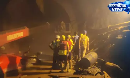 चमोली टनल हादसा रातभर चला रेस्क्यू ऑपरेशन सात श्रमिकों की मौत तीन की तलाश जारी चमोली टनल हादसा रातभर चला रेस्क्यू ऑपरेशन सात श्रमिकों की मौत तीन की तलाश जारी