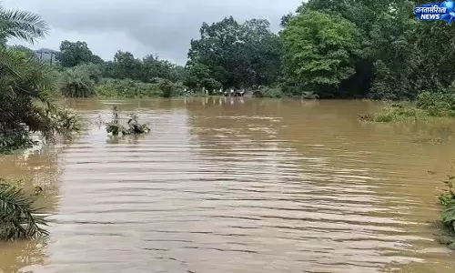 ओडिशा के क्योंझर में बारिश का कहर सड़क और पुलों पर बह रहा बाढ़ का पानी संपर्क बाधित ओडिशा के क्योंझर में बारिश का कहर सड़क और पुलों पर बह रहा बाढ़ का पानी संपर्क बाधित