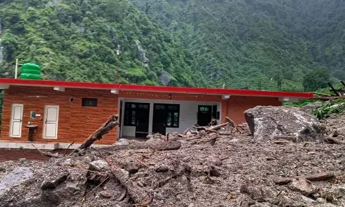 बारिश, खड्ड और जोखिम: हिमालयी मॉनसून की चेतावनी बारिश, खड्ड और जोखिम: हिमालयी मॉनसून की चेतावनी