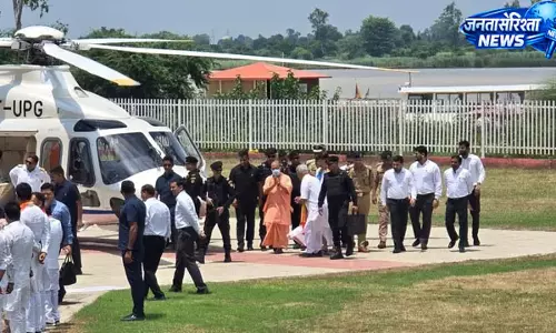 अयोध्या पहुंचे मुख्यमंत्री रामलला और हनुमानगढ़ी में की पूजा अर्चना अयोध्या पहुंचे मुख्यमंत्री रामलला और हनुमानगढ़ी में की पूजा अर्चना