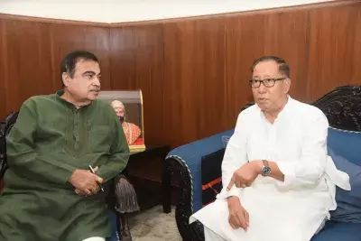 मणिपुर विधायक ने नितिन गडकरी को NH-202 और 102A की स्थिति से कराया अवगत मणिपुर विधायक ने नितिन गडकरी को NH-202 और 102A की स्थिति से कराया अवगत