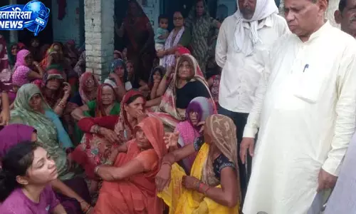 बरामदे की कच्ची छत ढहने से महिला की मौत सफाई करते समय मलबे में दबी विषमा देवी बरामदे की कच्ची छत ढहने से महिला की मौत सफाई करते समय मलबे में दबी विषमा देवी