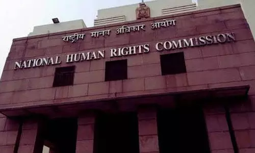 नाबालिग रेप पीड़िता को मुआवज़ा: NHRC ने रिपोर्ट मांगी नाबालिग रेप पीड़िता को मुआवज़ा: NHRC ने रिपोर्ट मांगी