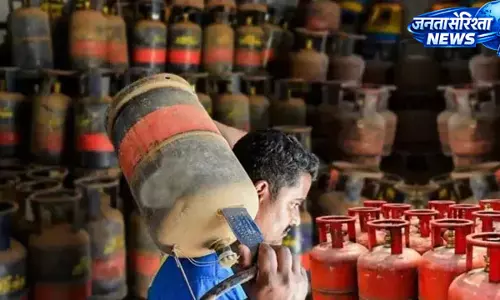 LPG ई-केवाईसी पूरी नहीं की तो रुक सकती है गैस बुकिंग 4.30 लाख उपभोक्ता चिंता में
