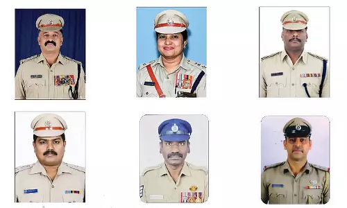 स्वतंत्रता दिवस पर कर्नाटक पुलिस के 17 अधिकारियों को राष्ट्रपति पदक स्वतंत्रता दिवस पर कर्नाटक पुलिस के 17 अधिकारियों को राष्ट्रपति पदक