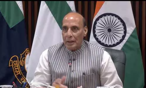 सेना के खिलाड़ियों से मिले रक्षा मंत्री, कहा-बेटियां भी हैं चैंपियंस, बॉक्सिंग में ला रही हैं पदक सेना के खिलाड़ियों से मिले रक्षा मंत्री, कहा-बेटियां भी हैं चैंपियंस, बॉक्सिंग में ला रही हैं पदक