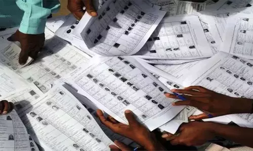 बागबेड़ा में अजीब मामला, वोटरों को जागरूक करने वाले दिग्गजों के नाम ही मतदाता सूची से गायब बागबेड़ा में अजीब मामला, वोटरों को जागरूक करने वाले दिग्गजों के नाम ही मतदाता सूची से गायब