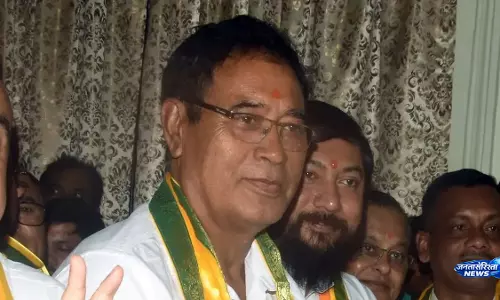 अनंत महाराज पर FIR दर्ज बंगा विभूषण सम्मान वापस लेने का फैसला अनंत महाराज पर FIR दर्ज बंगा विभूषण सम्मान वापस लेने का फैसला