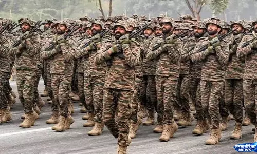 बुंदेलखंड के गांवों में पीढ़ियों से कायम सेना में जाने की परंपरा बुंदेलखंड के गांवों में पीढ़ियों से कायम सेना में जाने की परंपरा