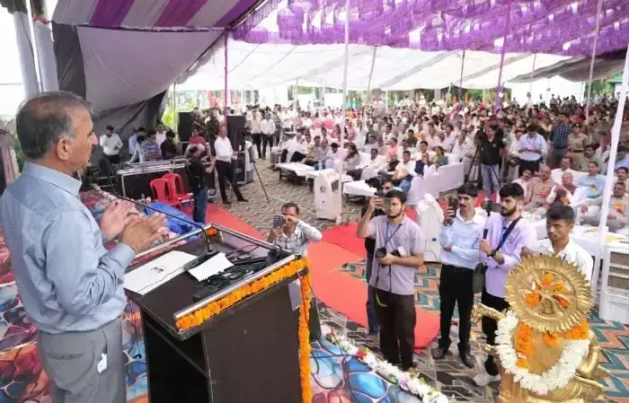 Hamirpur: हमीरपुर में साइंस कॉलेज के लिए 100 करोड़ का बजट, सीएम सुक्खू का बड़ा ऐलान Hamirpur: हमीरपुर में साइंस कॉलेज के लिए 100 करोड़ का बजट, सीएम सुक्खू का बड़ा ऐलान