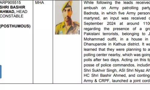 स्वतंत्रता दिवस पर वीर जवानों को सम्मान कांस्टेबल तारिक हुसैन और अहमद मरणोपरांत कीर्ति चक्र