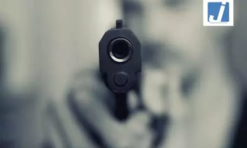 VDC सदस्यों पर चली गोलियां, साथी की फायरिंग में एक की मौत दूसरा गंभीर