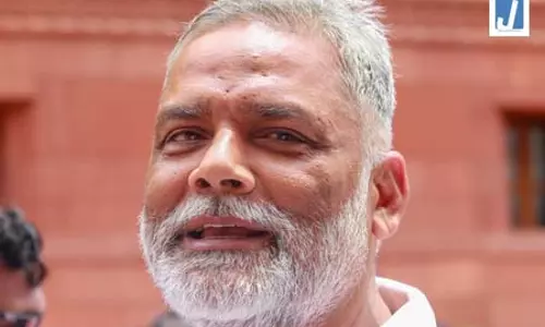 बिहार : पप्पू यादव ने जीतन राम मांझी का किया समर्थन, शराबबंदी की समीक्षा की मांग बिहार : पप्पू यादव ने जीतन राम मांझी का किया समर्थन, शराबबंदी की समीक्षा की मांग