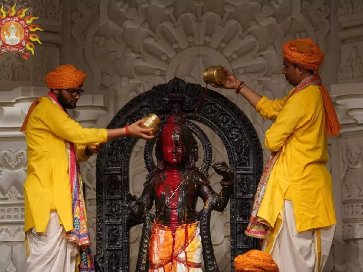 राम मंदिर में पूजा व्यवस्था में बदलाव, 15 अगस्त से सभी अर्चकों के लिए नया ड्रेस कोड लागू राम मंदिर में पूजा व्यवस्था में बदलाव, 15 अगस्त से सभी अर्चकों के लिए नया ड्रेस कोड लागू