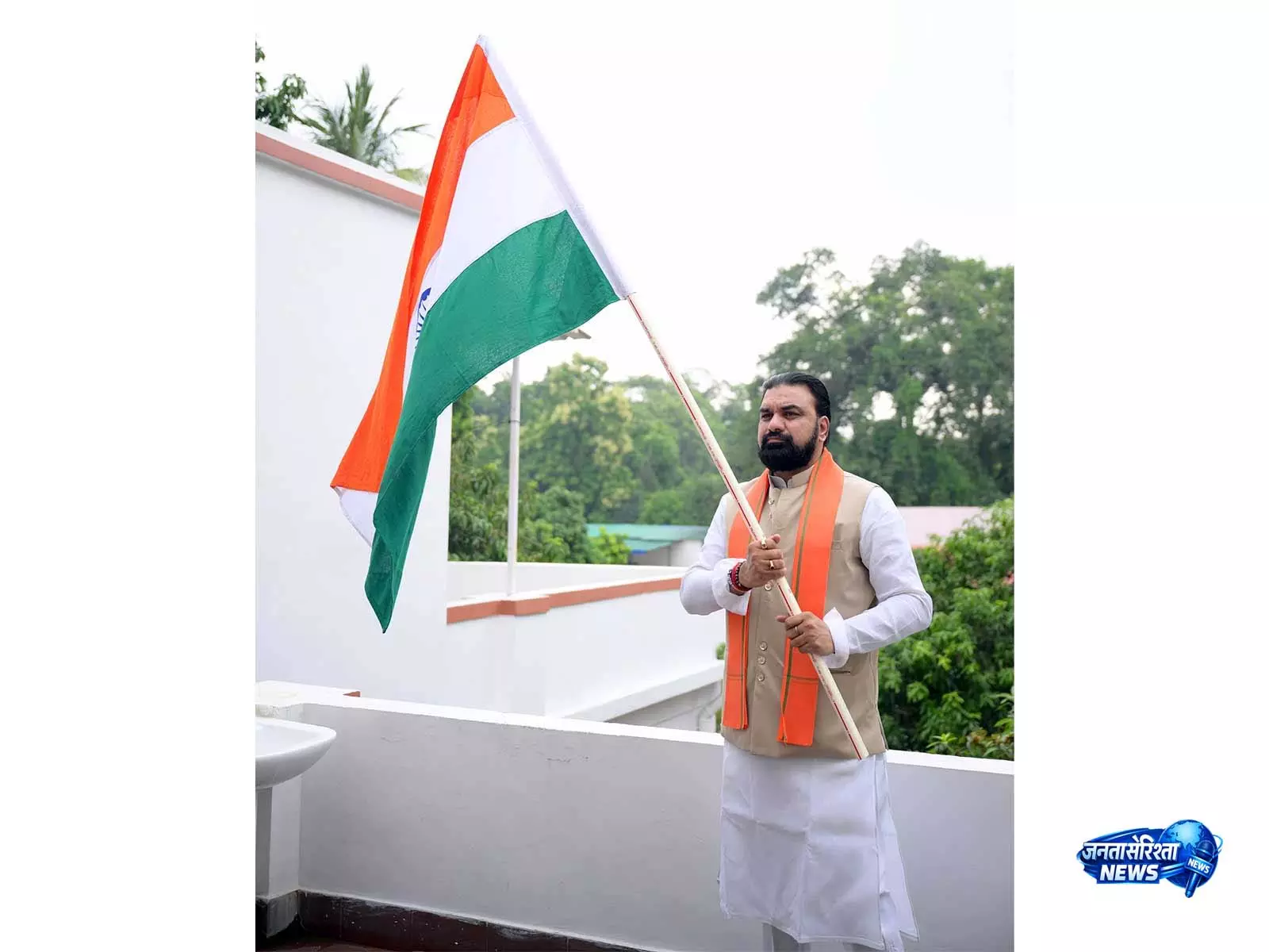 बिहार CM सम्राट चौधरी ने हर घर तिरंगा यात्रा में भाग लिया, डॉ. बीआर अंबेडकर को श्रद्धांजलि दी बिहार CM सम्राट चौधरी ने हर घर तिरंगा यात्रा में भाग लिया, डॉ. बीआर अंबेडकर को श्रद्धांजलि दी