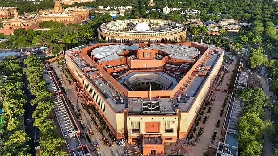 मॉनसून सत्र में तेजी से पास हुए 12 विधेयक मॉनसून सत्र में तेजी से पास हुए 12 विधेयक