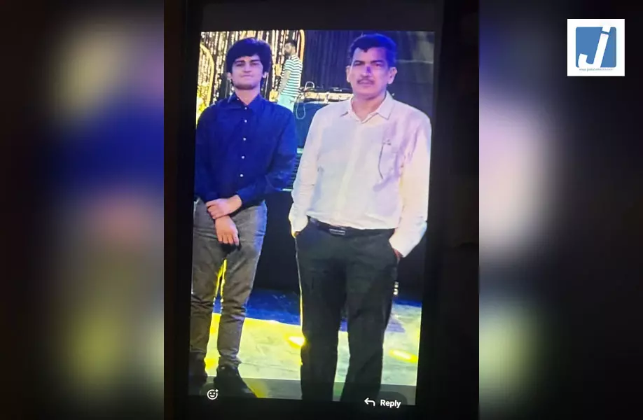 पिता की हत्या के बाद बेटे ने मेट्रो के आगे कूदकर दी जान पिता की हत्या के बाद बेटे ने मेट्रो के आगे कूदकर दी जान