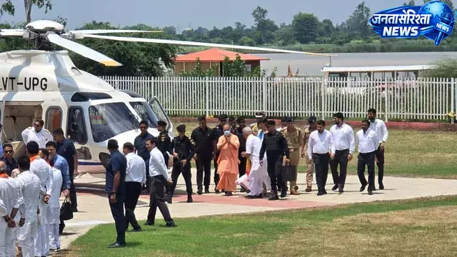 अयोध्या पहुंचे मुख्यमंत्री रामलला और हनुमानगढ़ी में की पूजा अर्चना अयोध्या पहुंचे मुख्यमंत्री रामलला और हनुमानगढ़ी में की पूजा अर्चना
