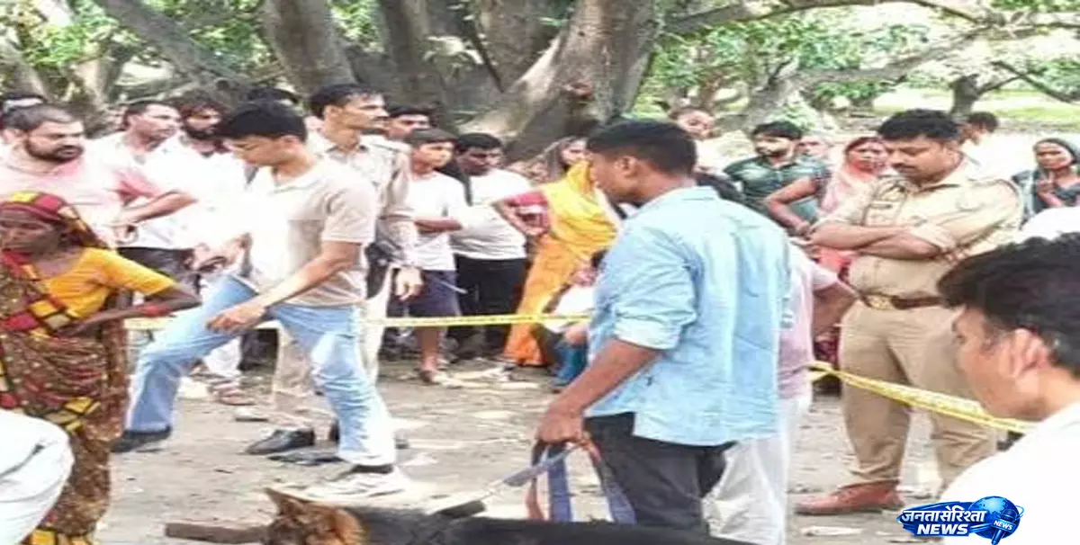 दुल्हन की तरह सजाकर रखा गया युवती का शव दुल्हन की तरह सजाकर रखा गया युवती का शव