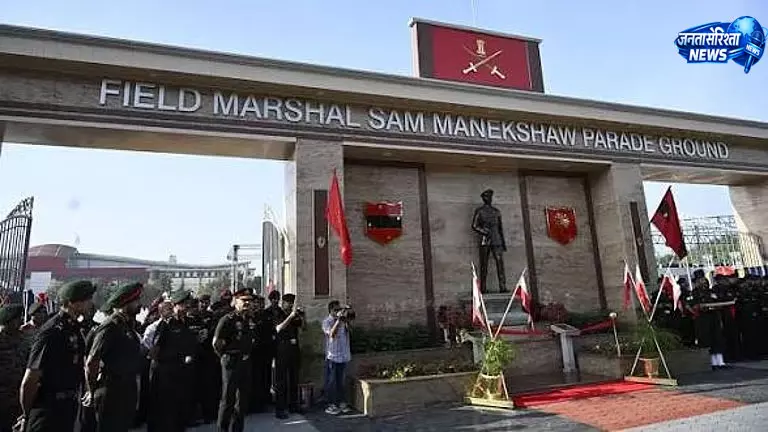 स्वतंत्रता दिवस पर बेंगलुरु हाई अलर्ट हजारों पुलिसकर्मी तैनात, 110 सीसीटीवी कैमरों से निगरानी स्वतंत्रता दिवस पर बेंगलुरु हाई अलर्ट हजारों पुलिसकर्मी तैनात, 110 सीसीटीवी कैमरों से निगरानी