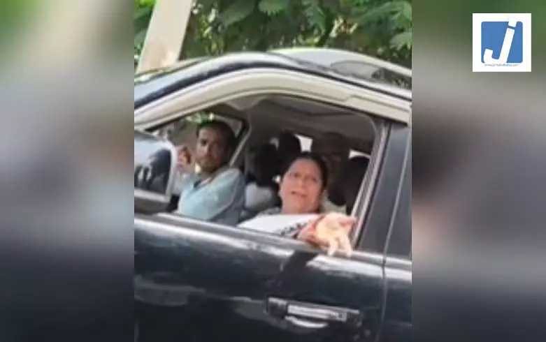 महिला बीजेपी विधायक पर लगाया गाली-गलौज का आरोप, MLA का बयान भी आया महिला बीजेपी विधायक पर लगाया गाली-गलौज का आरोप, MLA का बयान भी आया