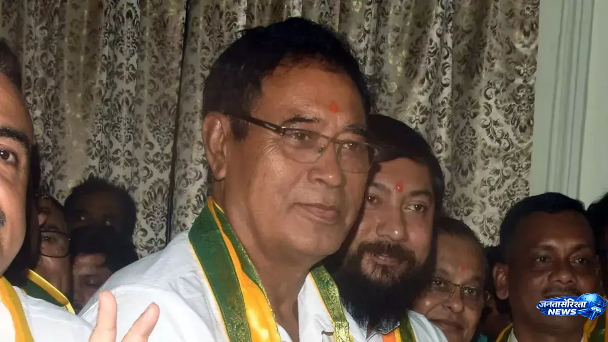 अनंत महाराज पर FIR दर्ज बंगा विभूषण सम्मान वापस लेने का फैसला अनंत महाराज पर FIR दर्ज बंगा विभूषण सम्मान वापस लेने का फैसला