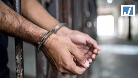 बंगाल में भारी मात्रा में जिलेटिन छड़ें बरामद एक गिरफ्तार बंगाल में भारी मात्रा में जिलेटिन छड़ें बरामद एक गिरफ्तार