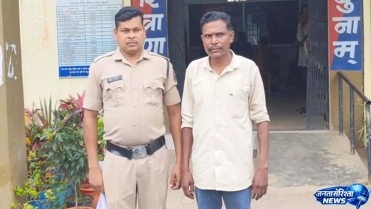 सरकारी नौकरी का झांसा देकर 9 लाख की ठगी, आरोपी गिरफ्तार सरकारी नौकरी का झांसा देकर 9 लाख की ठगी, आरोपी गिरफ्तार