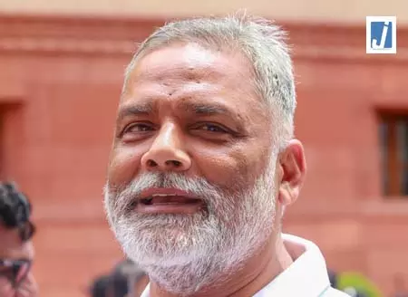बिहार : पप्पू यादव ने जीतन राम मांझी का किया समर्थन, शराबबंदी की समीक्षा की मांग बिहार : पप्पू यादव ने जीतन राम मांझी का किया समर्थन, शराबबंदी की समीक्षा की मांग