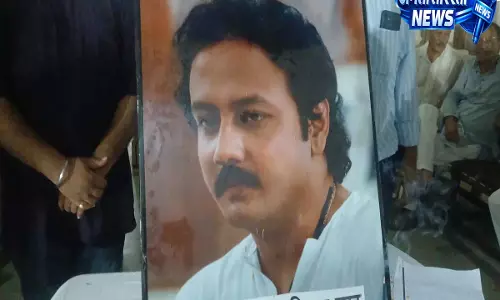खुली जीप में राजा धनंजय का काफिला देखते ही उमड़ती थी भीड़ शाही अंदाज की कहानी