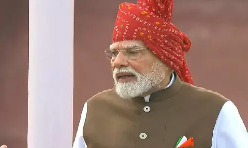 स्वतंत्रता दिवस पर पीएम मोदी की लाल पगड़ी का खास संदेश स्वतंत्रता दिवस पर पीएम मोदी की लाल पगड़ी का खास संदेश