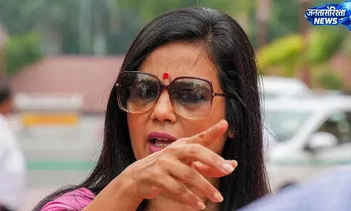 महुआ मोइत्रा का आरोप: नादिया सर्किट हाउस खाली करने का मिला आदेश महुआ मोइत्रा का आरोप: नादिया सर्किट हाउस खाली करने का मिला आदेश