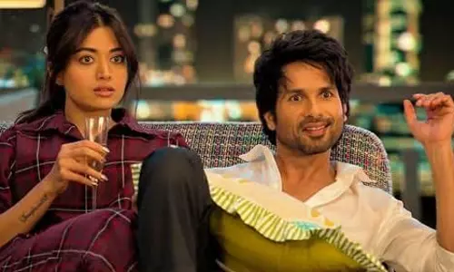 OTT पर छाई 155 मिनट की रोमांटिक ड्रामा फिल्म IMDb रेटिंग ने जीता दर्शकों का दिल
