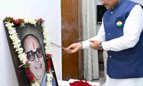 मुख्यमंत्री विष्णु देव साय ने कुशाभाऊ ठाकरे की जयंती पर किया नमन मुख्यमंत्री विष्णु देव साय ने कुशाभाऊ ठाकरे की जयंती पर किया नमन