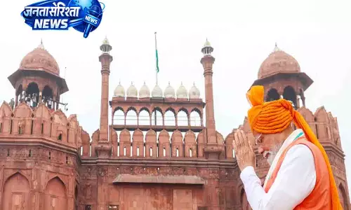 13 साल और भारत का विजन: लाल किले से पीएम मोदी का बड़ा संदेश