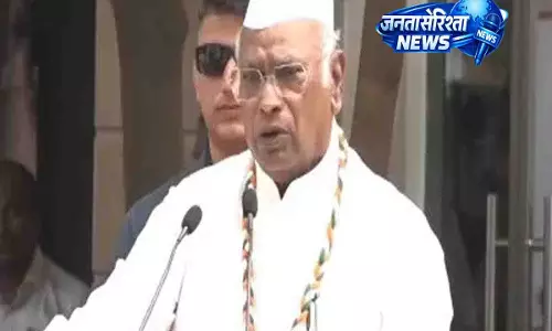 अर्थव्यवस्था बनाम नामकरण: स्वतंत्रता दिवस पर खड़गे का निशाना