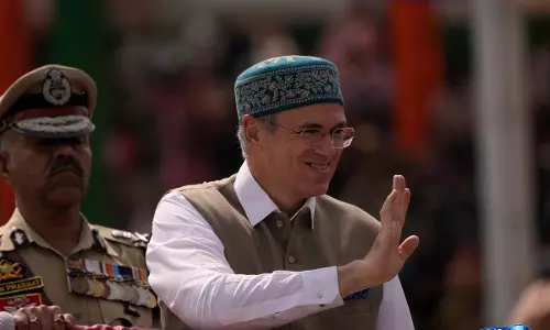 उमर अब्दुल्ला ने याद किया हमलावर खबरदार का नारा