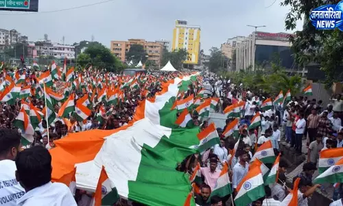 जयपाल सिंह स्टेडियम में छात्रों ने फहराया तिरंगा, स्वतंत्रता दिवस पर निकाली विशाल तिरंगा यात्रा जयपाल सिंह स्टेडियम में छात्रों ने फहराया तिरंगा, स्वतंत्रता दिवस पर निकाली विशाल तिरंगा यात्रा