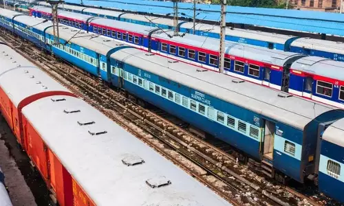 श्रावणी मेला में श्रद्धालुओं को राहत, किऊल के रास्ते चलेंगी पांच जोड़ी स्पेशल ट्रेनें श्रावणी मेला में श्रद्धालुओं को राहत, किऊल के रास्ते चलेंगी पांच जोड़ी स्पेशल ट्रेनें