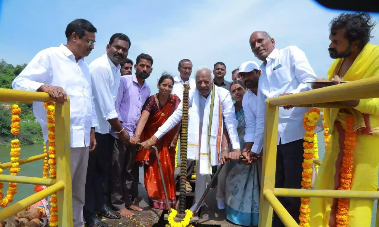 Telangana: देवदुला का पानी किसानों के बचाव में आया
