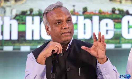 मोहन भागवत की सुरक्षा पर कांग्रेस नेता का हमला मोहन भागवत की सुरक्षा पर कांग्रेस नेता का हमला
