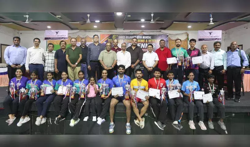 Telangana: महिमा, विराट, निकहत, अनियाह ने टीटी खिताब जीते Telangana: महिमा, विराट, निकहत, अनियाह ने टीटी खिताब जीते