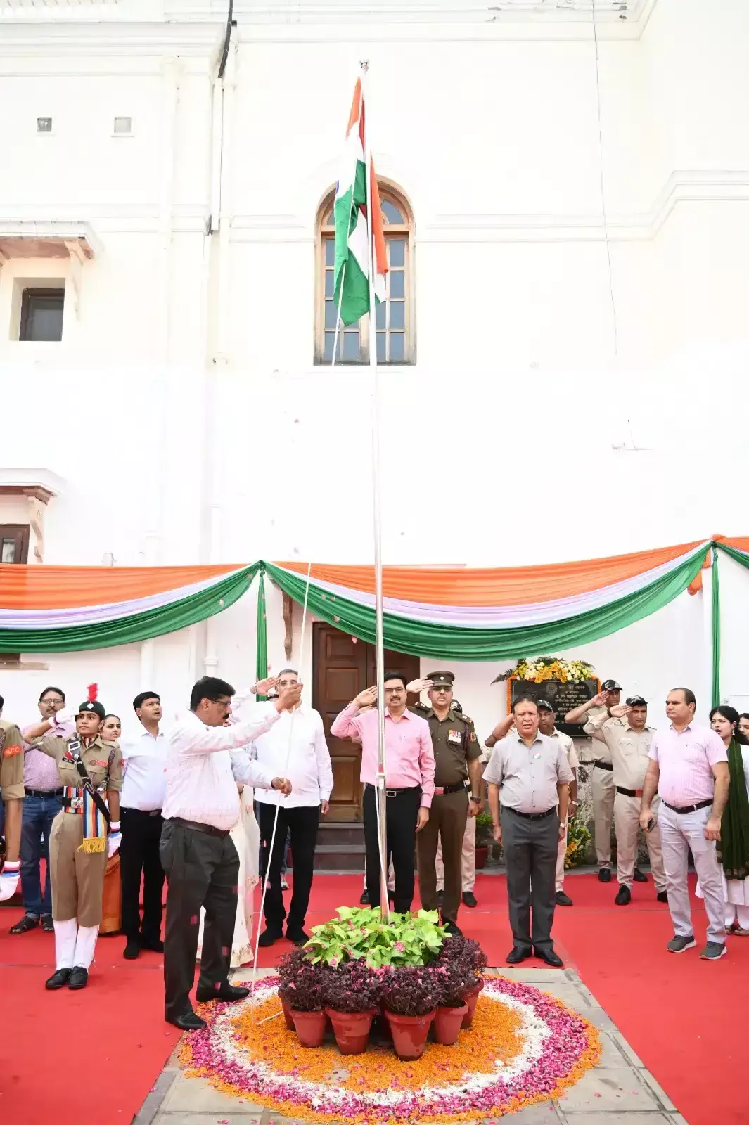 New Delhi: आरएसएस के स्वतंत्रता दिवस समारोह में दिखा देशभक्ति का जज्बा, सामाजिक समरसता पर जोर