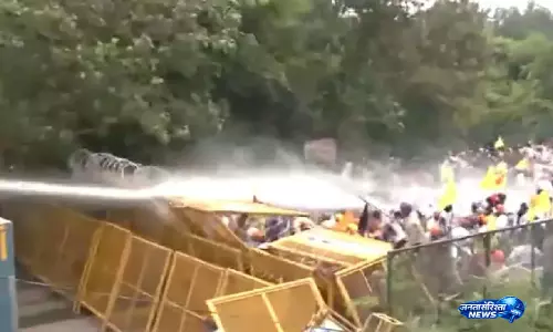 सिख बंदियों की रिहाई की मांग पर तनाव सिख बंदियों की रिहाई की मांग पर तनाव