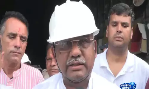 चमोली टनल में दो लापता मजदूरों के लिए रेस्क्यू ऑपरेशन तेज चमोली टनल में दो लापता मजदूरों के लिए रेस्क्यू ऑपरेशन तेज